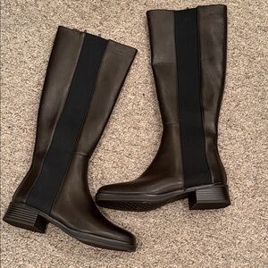 Women’s Tall Brown Leather Fashion Boots with Black Stretch Panel